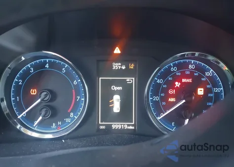 2018 Toyota Corolla Xle из США, поврежденный, VIN 5YFBURHE8JP801560